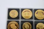 Wereld. 16x Diverse Penningen (Verguld) (Zonder