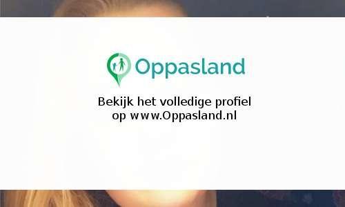 Ik ben Nikki, 18 jaar oud en ik zoek oppaswerk in Koedijk., Diensten en Vakmensen, Dieren | Honden | Verzorging, Oppas en Les