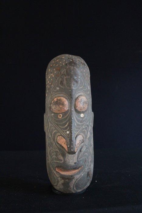 Fijn bewerkte Sepik wandmasker - Papoea-Nieuw-Guinea (Zonder, Antiek en Kunst, Kunst | Niet-Westerse kunst