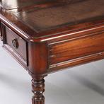 Schrijftafel ca 1930  in mahonie met leer ingelegd op gedraa, Antiek en Kunst, Antiek | Meubels | Tafels, Ophalen of Verzenden