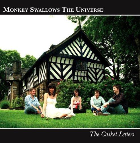 cd - Monkey Swallows the Universe - The Casket Letters, Cd's en Dvd's, Cd's | Overige Cd's, Zo goed als nieuw, Verzenden