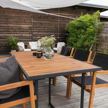 35% korting | Tuintafel zwart | houten blad | 200x100 cm beschikbaar voor biedingen