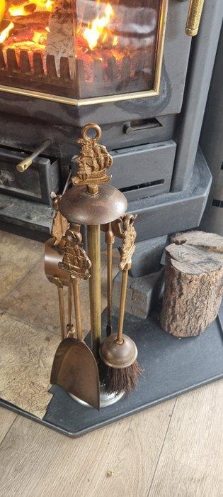 Maritieme objecten (6) - IJzer, verkoperd- haardstel en, Antiek en Kunst, Curiosa en Brocante