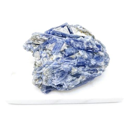 Kyaniet ruw Brazilië (zie filmpje), Verzamelen, Mineralen en Fossielen, Ophalen of Verzenden