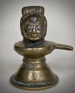 Zeldzame Ekamukhalinga in brons met originele stenen kern