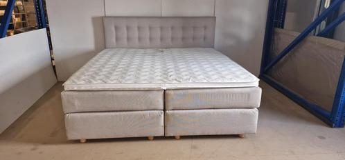 Boxspring 200x200 magazijn verkoop, Huis en Inrichting, Slaapkamer | Boxsprings, Overige maten, 200 cm, Beige, Overige kleuren