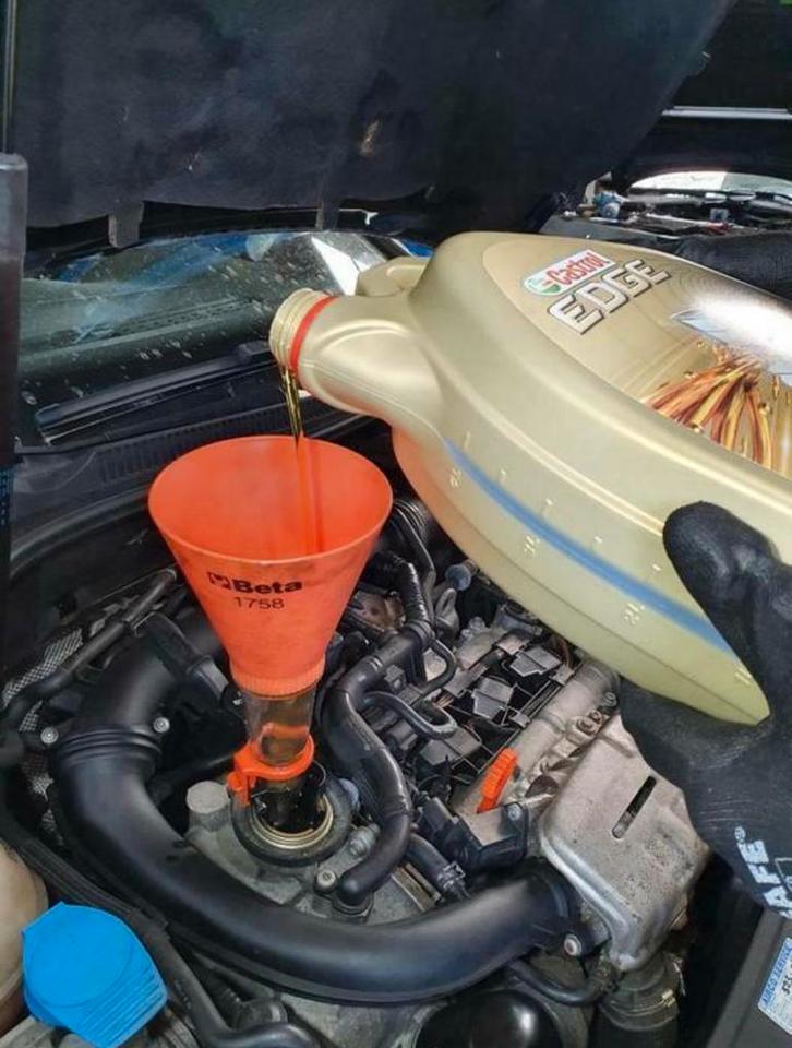 Motorolie verversen + oliefilter vervangen / Auto Onderhoud, Diensten en Vakmensen, Auto en Motor | Monteurs en Garages, Apk-keuring