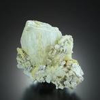 Prachtige combinatie van Gemmy TOPAZ met ORTHOCLASE &