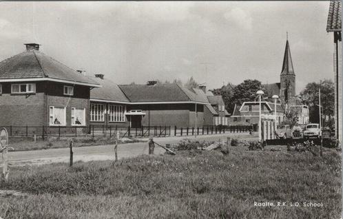 RAALTE - R. K. L.O. School, Verzamelen, Ansichtkaarten | Nederland, Verzenden