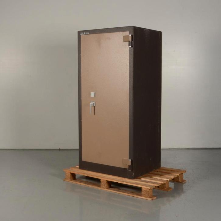 Kluis Bergh - Bruin - 160 x 76 cm - Incl. 3 legborden, Zakelijke goederen, Kantoor en Winkelinrichting | Kantoormeubilair en Inrichting