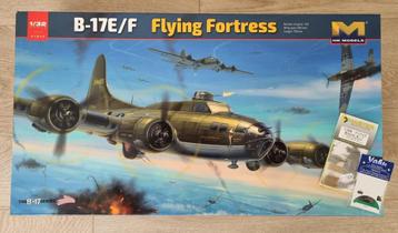HK Models 01E05 B-17E/F Flying Fortress 1:32 + 2 opties beschikbaar voor biedingen