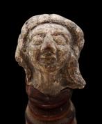 Oud-Romeins - Vrouwelijk gallo-Romeins hoofd van terracotta, Verzamelen