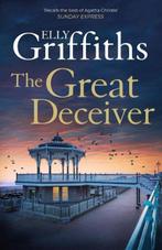 The Great Deceiver | 9781529409918 | Elly Griffiths, Boeken, Zo goed als nieuw, Elly Griffiths