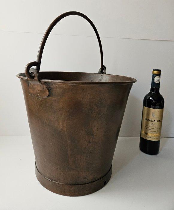 Zeldzame 15 Liter - Houtbak / Emmer - Bloempot - Koper, Antiek en Kunst, Curiosa en Brocante