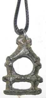 Oude Keltische stam -Bronzen Mooie amulethanger - Talisman