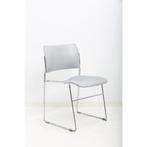 Howe 40/4 stapelbare design stoel gebruikt, Stoel, Gebruikt, Overige plaatsen, Ophalen of Verzenden