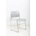 Howe 40/4 stapelbare design stoel gebruikt, Overige plaatsen, Ophalen of Verzenden, Gebruikt, Stoel