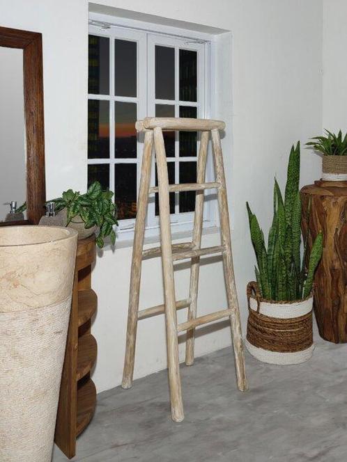 Vouwbare decoratieladder van teakhout – White Wash afwerking, Huis en Inrichting, Slaapkamer | Bedden, Nieuw, Verzenden