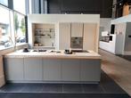 Moderne keuken met schiereiland!, Huis en Inrichting, Keuken | Complete keukens, Ophalen, Overige materialen, Overige typen, Nieuw