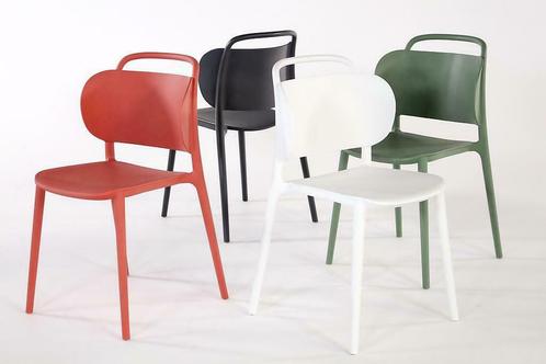 Gerecycelde designstoel Repp - € 62,50, Huis en Inrichting, Stoelen, Vijf, Zes of meer stoelen, Overige kleuren, Nieuw, Kunststof