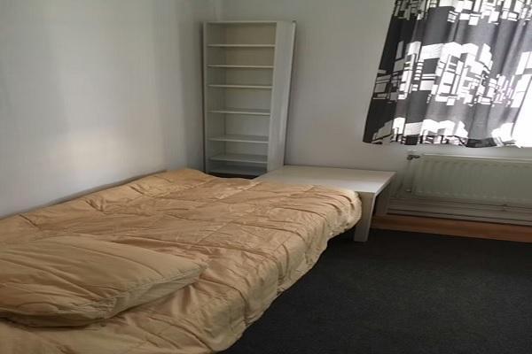 Kamer Sint-Janstraat in Rotterdam, Huizen en Kamers, Kamers te huur, 20 tot 35 m², Rotterdam