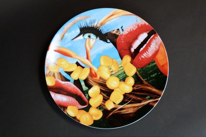 Jeff Koons (1955) - Coupe Plate Lips, Antiek en Kunst, Kunst | Designobjecten