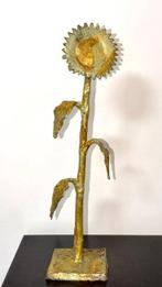 Derme Abdoulaye - sculptuur, Tournesol en Bronze - 41 cm -