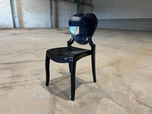 Pedrali - Queen 650 door Marco Pocci & Claudio Dondoli, Antiek en Kunst, Antiek | Meubels | Stoelen en Banken, Ophalen of Verzenden
