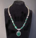 Ketting 45 cm + hanger 2,8 cm en kralen van groen onyx -