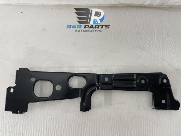 Beugel - Bevestiging Spatbord - rechts voor bovenste - ..., Auto-onderdelen, Overige Auto-onderdelen, Nieuw, Verzenden