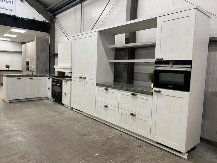 Bekijk ons actuele keukenaanbod 2dehandskeukens !!, Huis en Inrichting, Keuken | Complete keukens, Nieuw