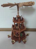 Kerstbeeldje ornament - Draaibare kerstpiramide 3