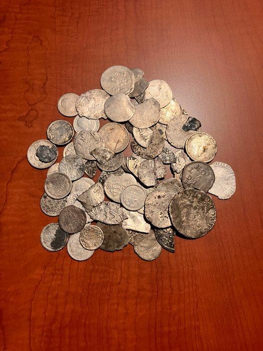 Nederland. 1400-1925, Bodemvondsten 64 gram zilver (Zonder, Postzegels en Munten, Munten | Nederland