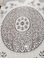 Dama - Tafelkleed - 2.6 cm - 2.35 cm - Antiek