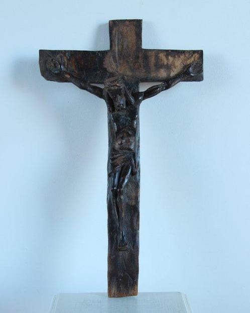 Crucifix - Hout - 1950-2000, Antiek en Kunst, Antiek | Boeken en Bijbels