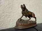 Jules Moigniez (1838-1894) - sculptuur, Bouledogue devant