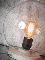 2dekans | Tafellamp glas/cement Warsaw dia.32cm, Huis en Inrichting, Lampen | Tafellampen, Ophalen of Verzenden, Zo goed als nieuw