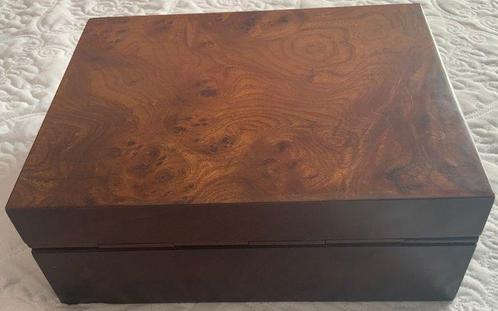 Humidor - Hout - Humidifiërende doos voor sigaren, Verzamelen, Rookartikelen, Aanstekers en Luciferdoosjes