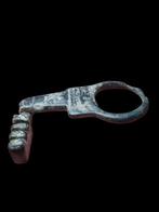 Oud-Romeins Brons, Stunning Heavy Key Ring (Zonder, Antiek en Kunst