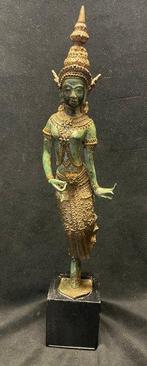 Bronzen oud beeld tempelwachter/danseres. - Beeld - Thailand