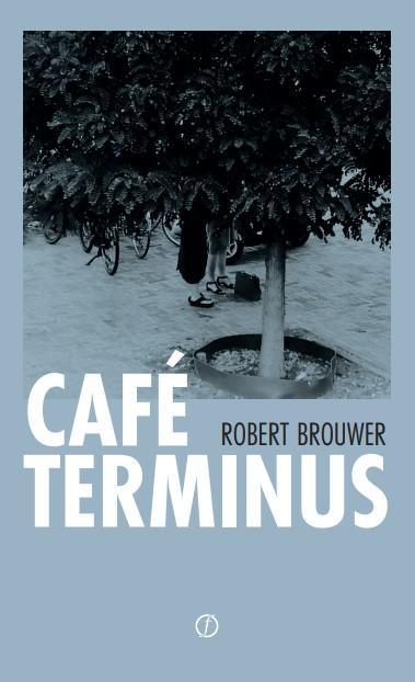 Café Terminus 9789083344904 R Brouwer, Boeken, Romans, Zo goed als nieuw, Verzenden