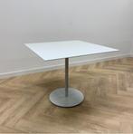 Tweedehands kantinetafel (hxbxd) 74x90x90 cm, licht grijs, Ophalen of Verzenden, Gebruikt, Bureau