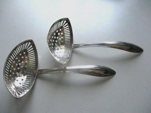 Suikerstrooilepels (2x) - J.A. Duncan, s-Hertogenbosch,, Antiek en Kunst, Antiek | Goud en Zilver