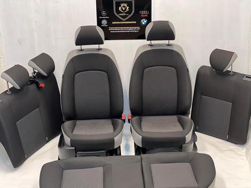Seat Ibiza 1.0 bekledingset stoelen compleet bj.2016, Auto-onderdelen, Interieur en Bekleding, Gebruikt, Seat