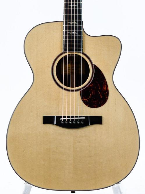 Eastman Luthier OMCE Quilted Sapele European Spruce, Muziek en Instrumenten, Snaarinstrumenten | Gitaren | Akoestisch, Western- of Steelstringgitaar