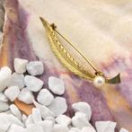 Gouden broche als veer met parel (veer broche) (veer broche), Sieraden, Tassen en Uiterlijk, Broches, Ophalen of Verzenden, Gebruikt