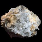 hyaliene kwarts met dolomiet en magnesiet uit de
