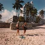 Andy Sweet (1953-1982) - The Tides Hotel Ladies, Miami Beach, Antiek en Kunst