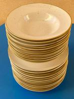 Sangi Hospitality Java - Tafelservies voor 12 (24) -, Antiek en Kunst