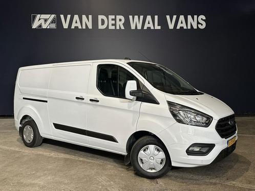 Ford Transit Custom 2.0 TDCI L2H1 Euro6 Airco | Camera | Nav, Auto's, Bestelauto's, Dealer onderhouden, Lease, Zwart, Handgeschakeld